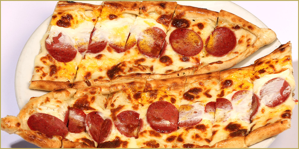 Yumurtalı Sucuklu Pide